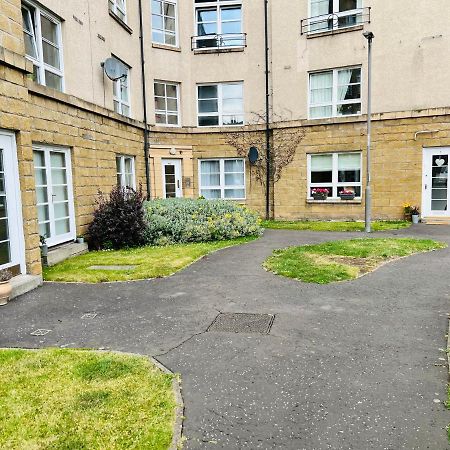 Peaceful 2 Bedroom Flat With Free Parking EDI Exterior photo