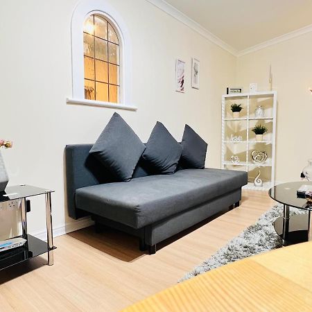 Peaceful 2 Bedroom Flat With Free Parking EDI Exterior photo