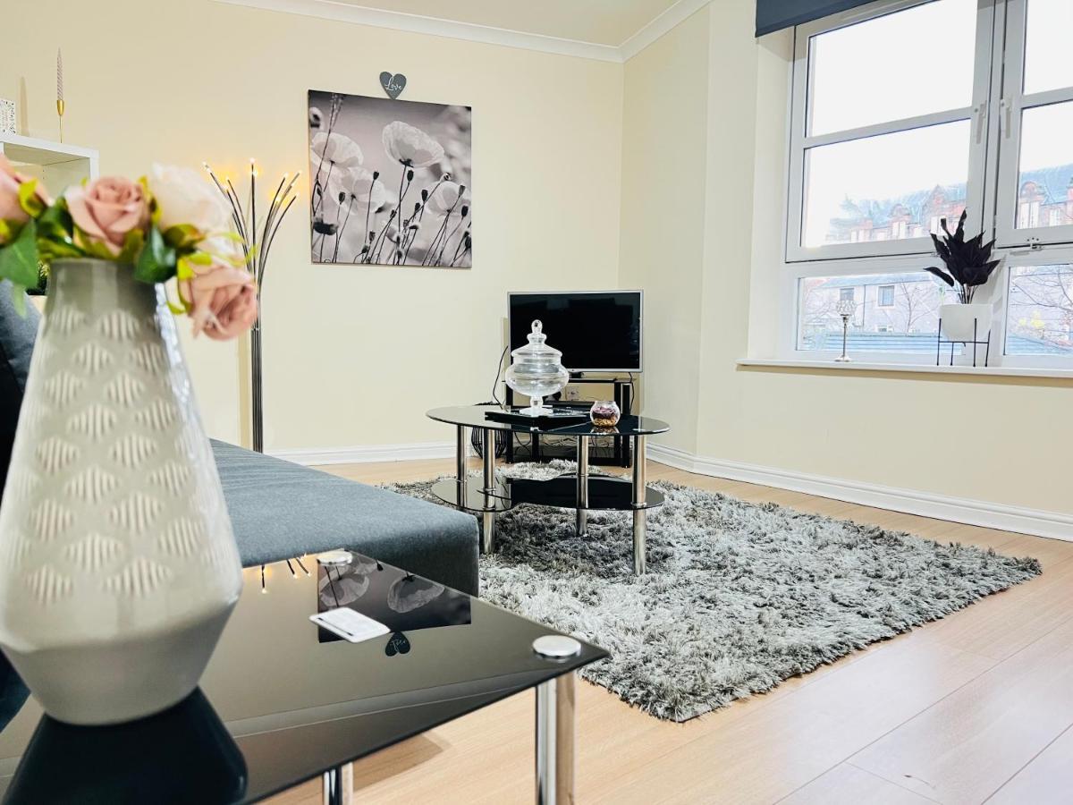 Peaceful 2 Bedroom Flat With Free Parking EDI Exterior photo