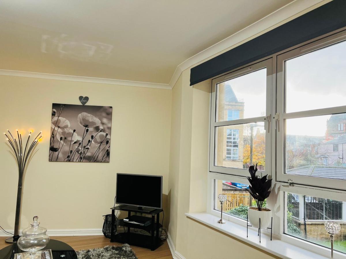 Peaceful 2 Bedroom Flat With Free Parking EDI Exterior photo